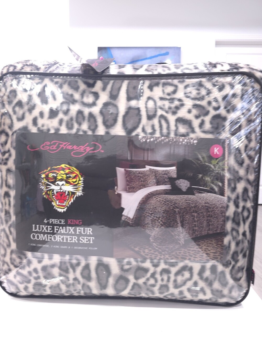 Ed Hardy KING 4-Piece Leopard Reversible Faux Fur Comforter Set New Viral